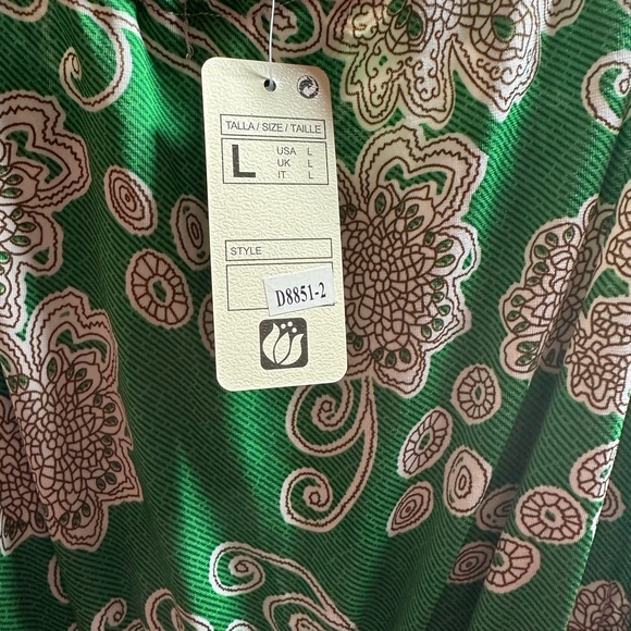 Green Sleeveless Maxi-dress. Perfect for summer! Size Large - Picture 9 of 9